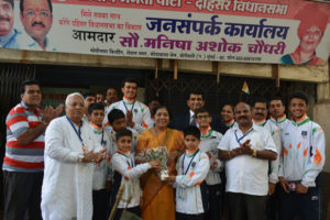 KWF TEAM OF ATHELETES WITH PROMINENT POLITICAL PERSONALITIES OF INDIA