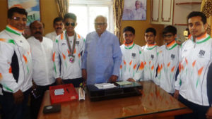 KWF TEAM OF ATHELETES WITH PROMINENT POLITICAL PERSONALITIES OF INDIA